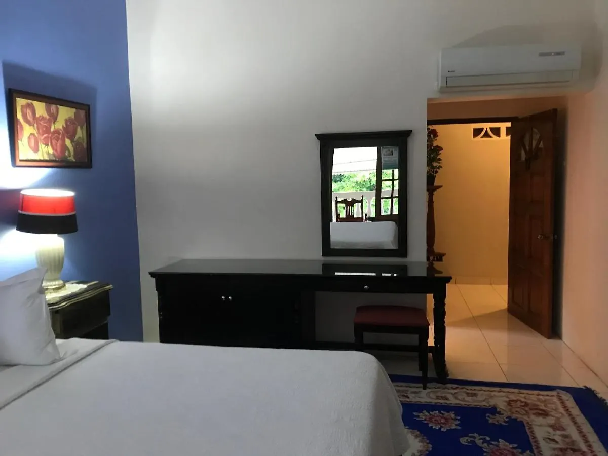 Chateau Margarita Ja Μοντέγκο Μπέυ 0*,