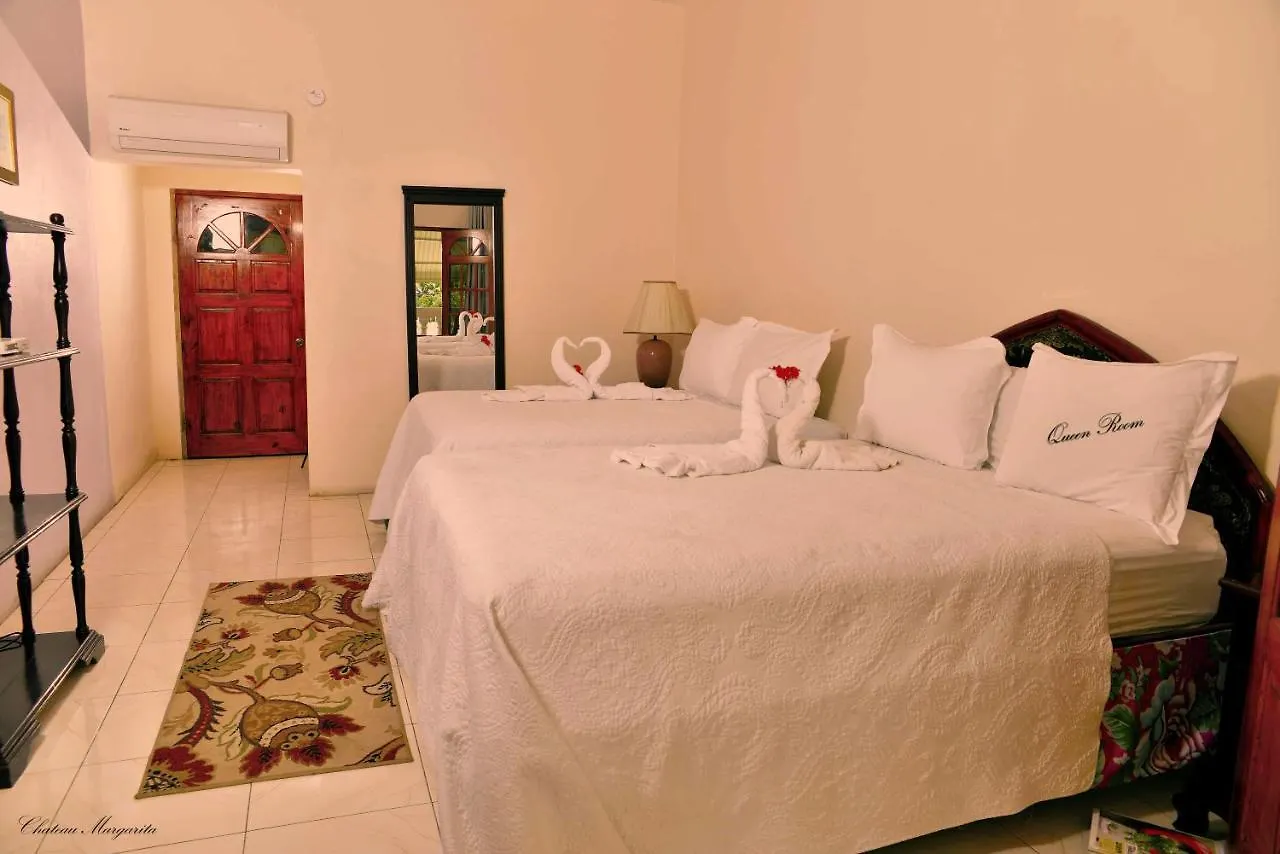Chateau Margarita Ja Montego Bay Guest house